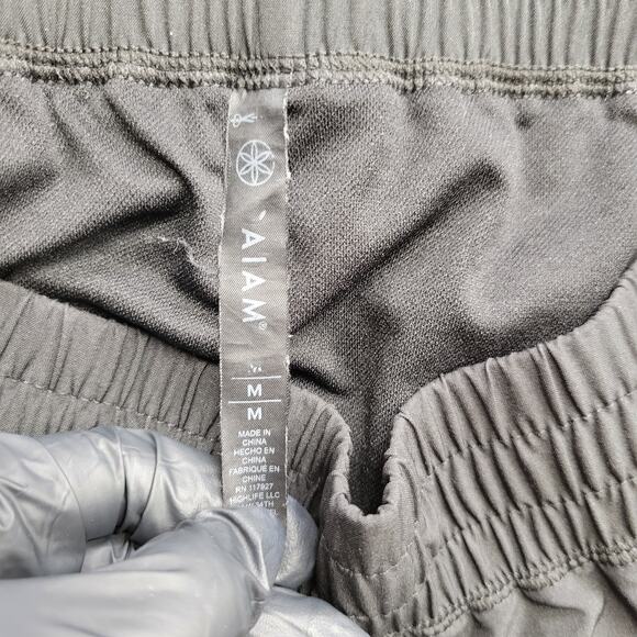 Gaiam Movement Women’s Medium Black Soft Jersey Knit Shorts Yoga Activewear - Picture 7 of 8